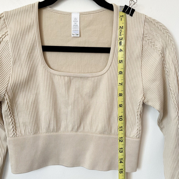OFFLINE Aerie Seamless Cable Square Neck T-Shirt Stretch Womens Medium Soft Oat - Picture 9 of 13